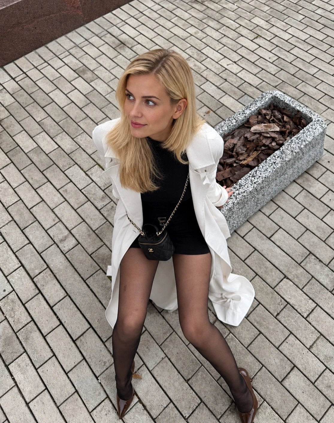 Damla, AI girlfriend